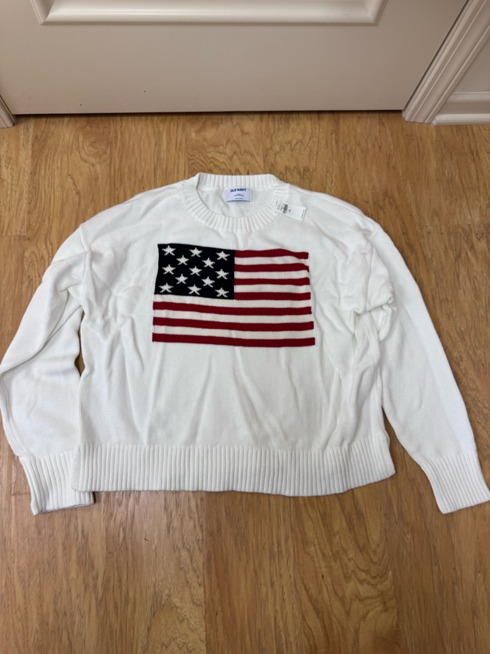 Brand New Old Navy White Crew Neck 100% Cotton American Flag Sweater